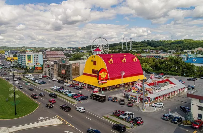 Comedy Barn on Parkway